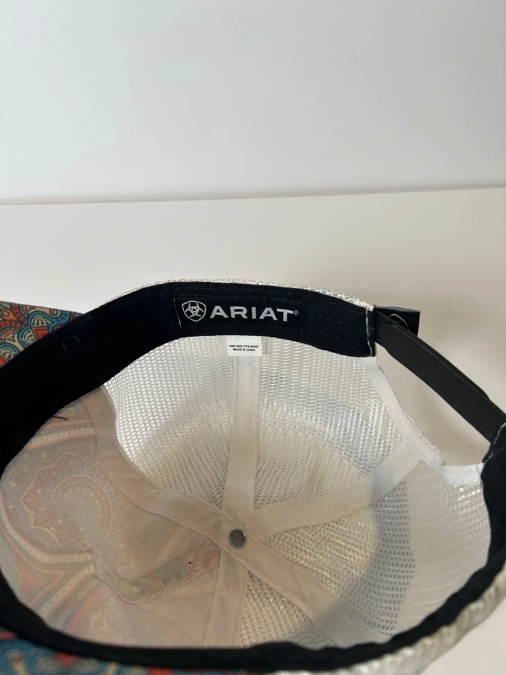 Ariat Multicolor Mandala Mesh Cap with Cream Back /women’s trucker hat - Picture 8 of 14